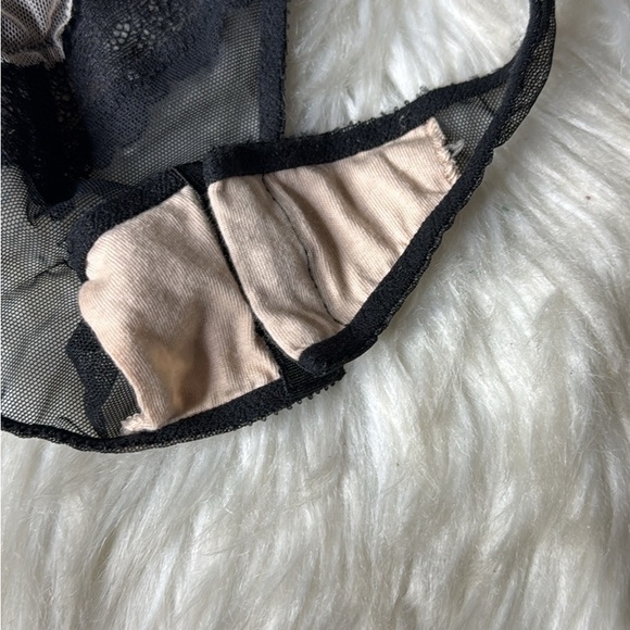 Victoria's Secret Black Lace Sheer Top Bodysuit 34C - Picture 6 of 6